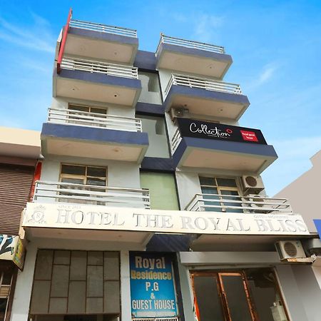 Hotel O Royal Guest House Garhi Harsaru Kültér fotó